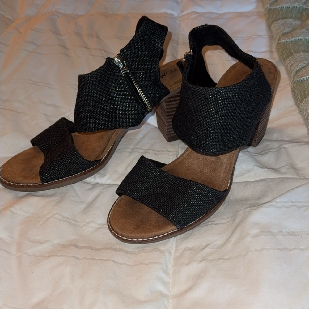 TOMS Black Open-Toe Sandals